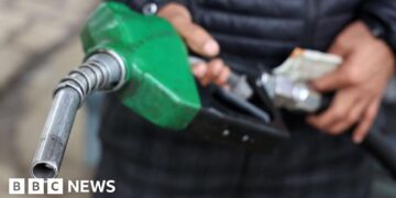 Oil jumps above $100 after US-Iran talks end without a deal