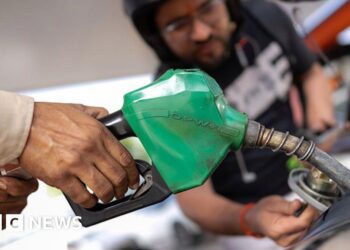 Oil prices rise as investors eye fragile US-Iran ceasefire