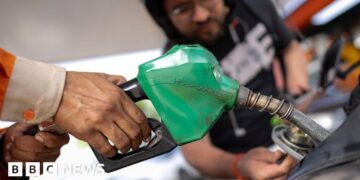 Oil prices rise as investors eye fragile US-Iran ceasefire