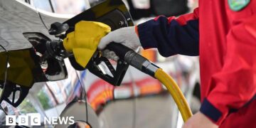 Oil slides after US-Iran ceasefire deal to open Strait of Hormuz