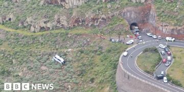 One dead after bus carrying British tourists crashes in Canary Islands, officials say
