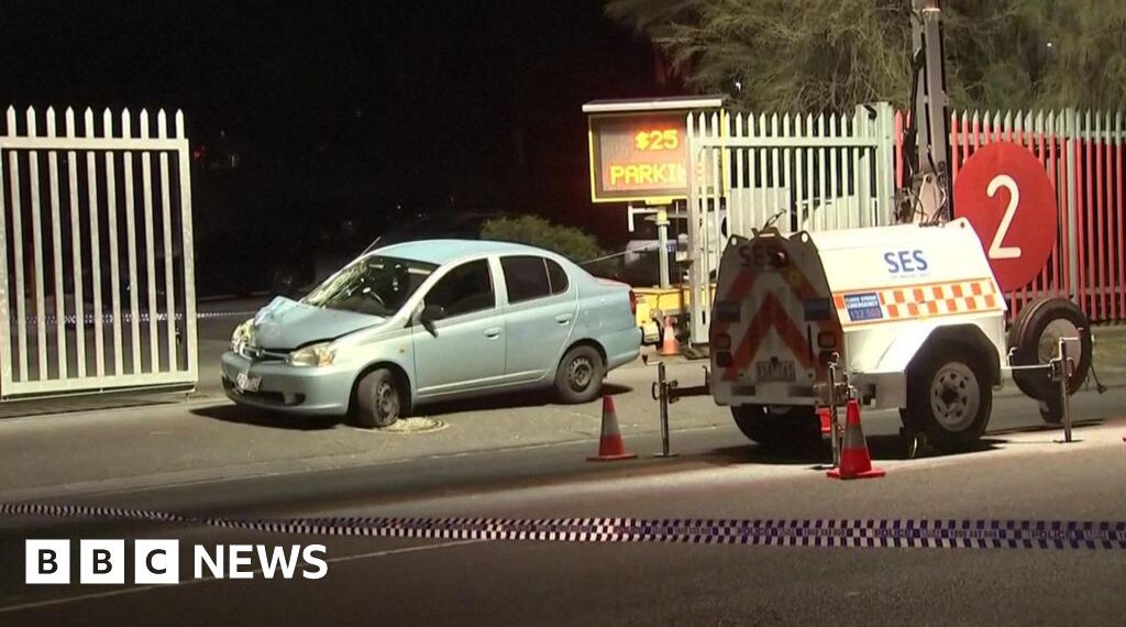 One dead after car hits pedestrians in Melbourne, police say