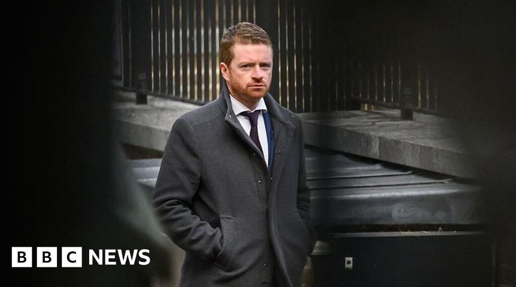 PM's ex-chief of staff to give evidence on Mandelson vetting
