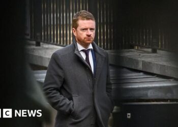 PM's ex-chief of staff to give evidence on Mandelson vetting
