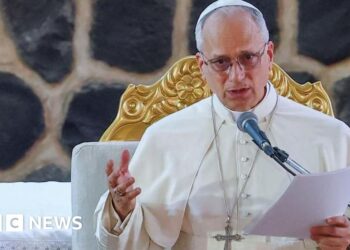 Pope criticises 'tyrants' who spend billions on wars after Trump spat