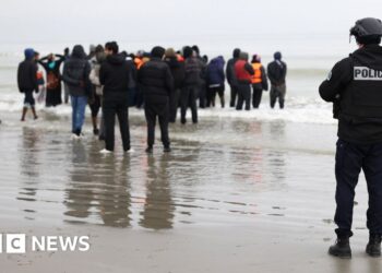 Riot police to deploy on French beaches under new deal to stop illegal Channel migrant crossings