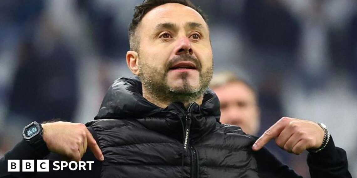 Roberto de Zerbi points to his chest