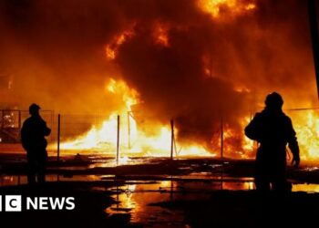 Russian attacks leave three dead in Ukraine