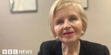 Senior midwife Donna Ockenden to lead Sussex maternity review