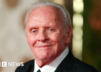 Sir Anthony Hopkins turns town into 'Hollywood scene' for new film