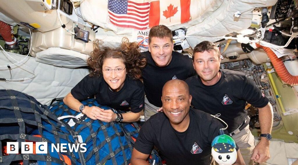 Spacecraft aims to prevent Moon flyby blackouts