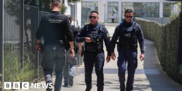 Suspected gunman aged 89 held in Greece after five wounded