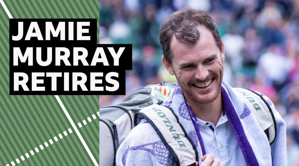 Jamie Murray smiling on court