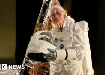 The mission to get 100 women to walk on the Moon - without leaving Earth