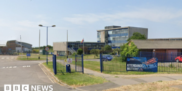 Three young people contract meningitis in Weymouth