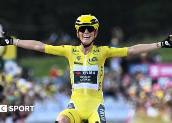 Pauline Ferrand-Prevot celebrates winning the Tour de France Femmes 2026