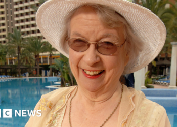 Tribute to 'comic genius' Benidorm star Elsie Kelly who has died