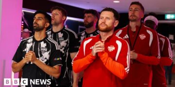 Twenty goals and a burning yellow card - the best bits from Sidemen charity match