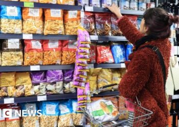 UK economy grew faster than expected ahead of Iran war