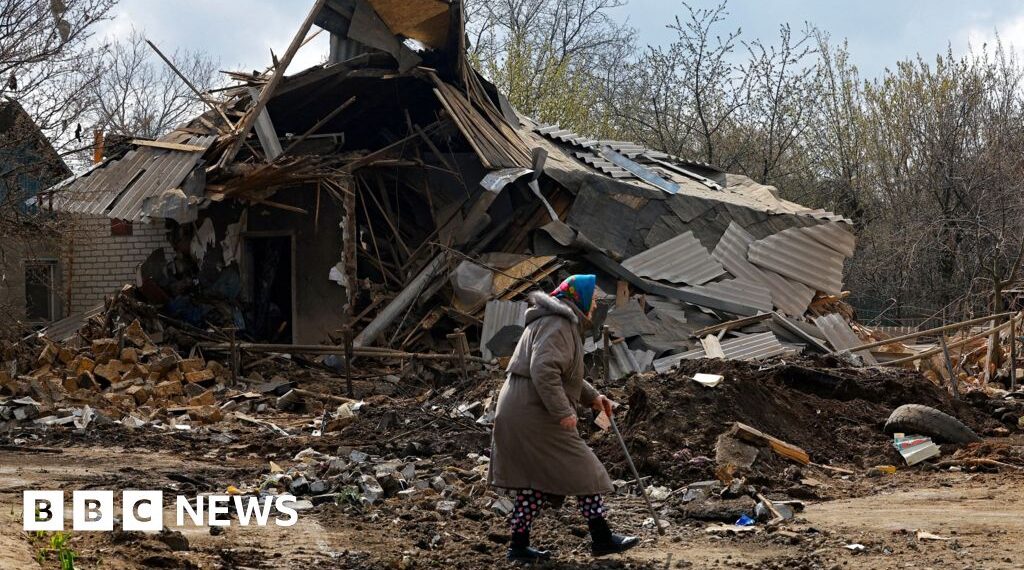 Ukraine and Russia accuse each other of hundreds of ceasefire violations