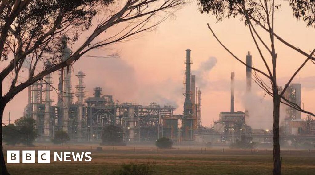 'Unprecedented' fire at Australian oil refinery to impact nation's petrol supplies