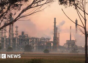 'Unprecedented' fire at Australian oil refinery to impact nation's petrol supplies