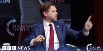 Vance heckled as he chides Pope