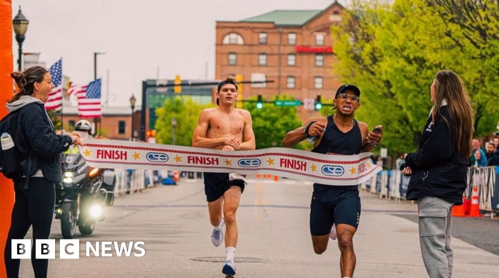 Victory slips away as marathon runner celebrates too soon