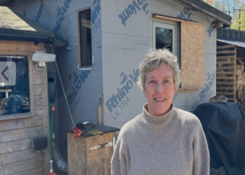 'We're living in a shed because of river pollution'