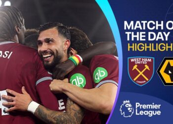 West Ham players celebrate goal
