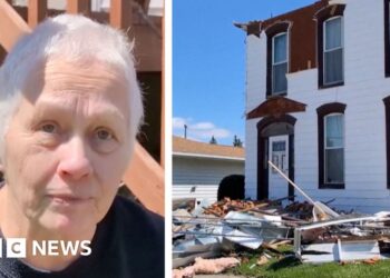 Widespread damage as storm spreads through midwestern US