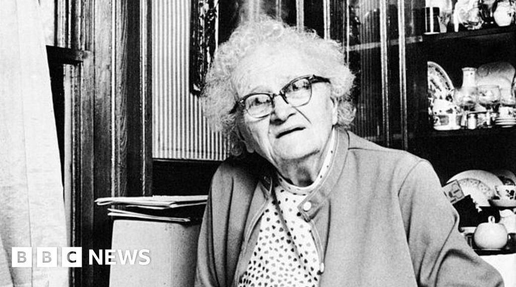 Woman who unlocked the secrets of the stars honoured