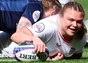 Sarah Bern scores against Scotland
