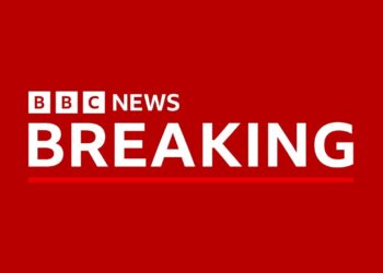 Two Jewish men seriously injured after being stabbed in north London | BBC News