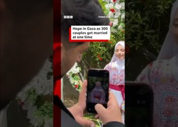 Hope in Gaza as 300 couples get married at one time. #BBCNews
