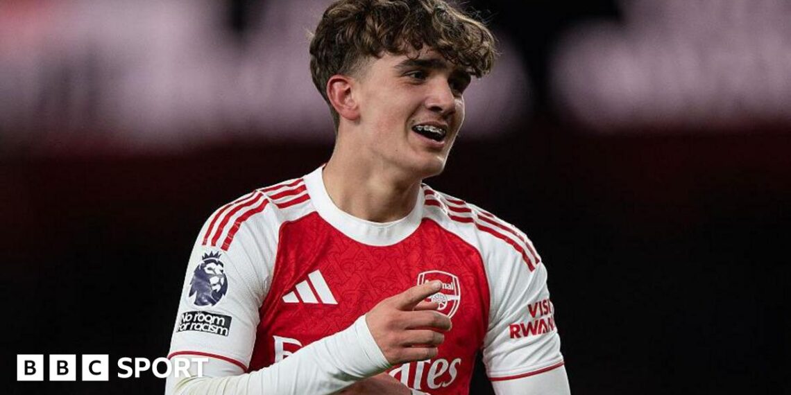 Arsenal player Max Dowman in the club's red and white shirt