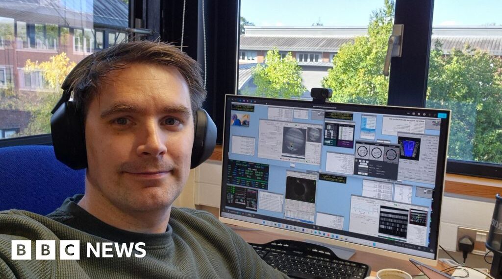 Award for scientist who brought space to millions