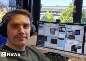 Award for scientist who brought space to millions