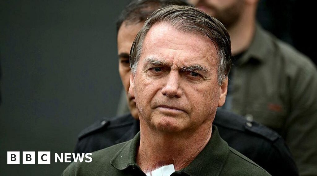Brazil's Congress approves plan to drastically cut Bolsonaro's jail term