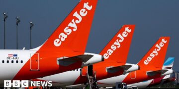 EasyJet boss says summer flights won't  be hit by jet fuel shortages