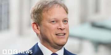 Ex-minister Shapps quits aerospace firm over rule concerns