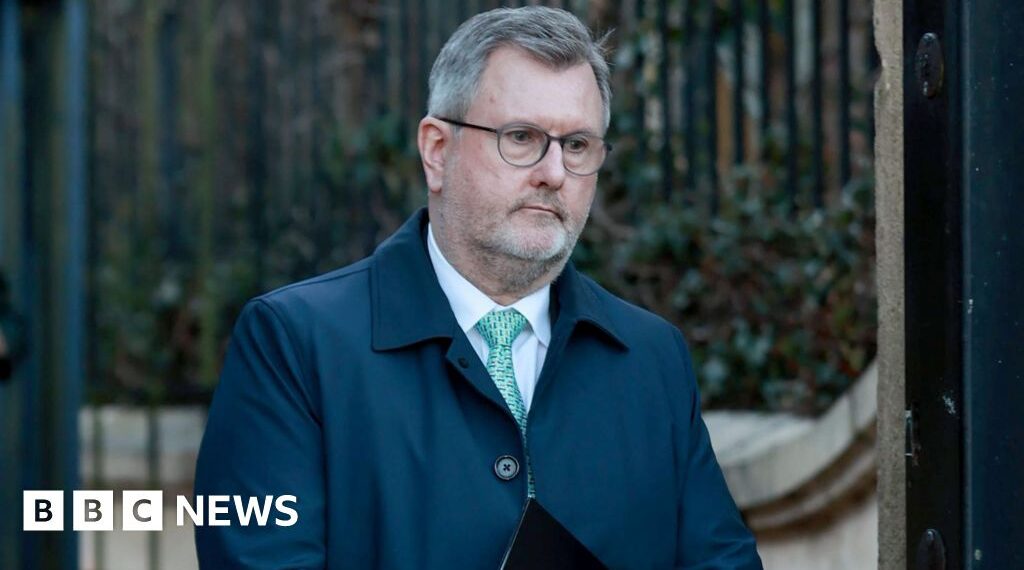 Former DUP leader Jeffrey Donaldson sex abuse trial to begin with jury selection