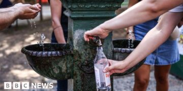 Hotels can refuse tourists tap water, Italy's top court rules