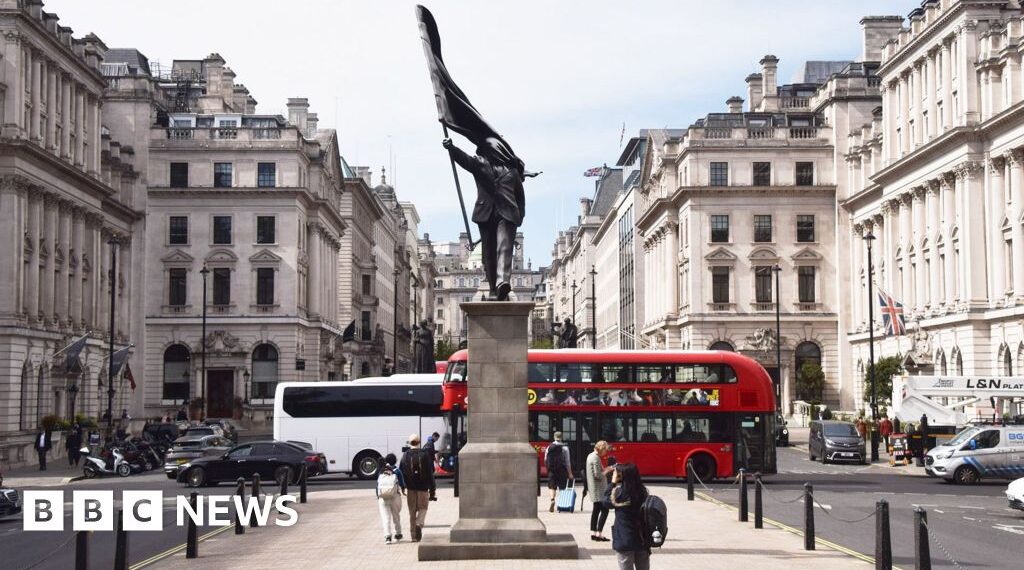 How Banksy installed a statue in central London