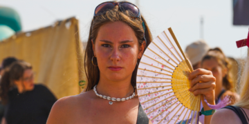 How to keep cool at your summer festivals