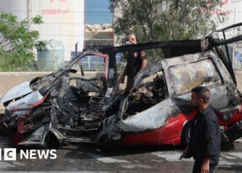 Israeli strikes in southern Lebanon kill 22 people, health ministry says