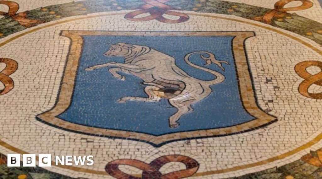 Italy restores lucky testicles on bull mosaic worn down by tourists