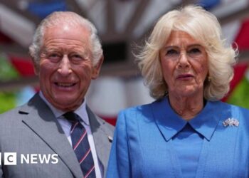 King and Queen end US state visit with trip to small-town America