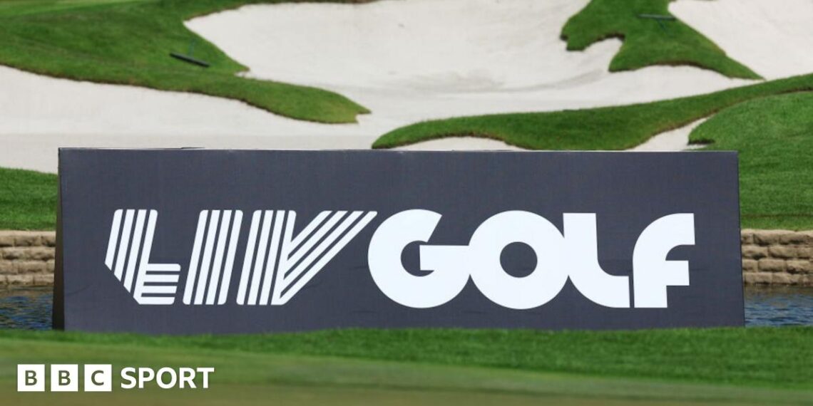 A flower decoration depicting a skull to promote LIV Golf Mexico