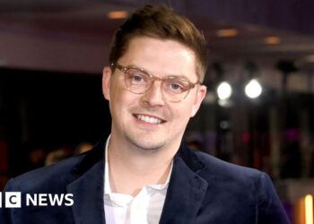 Love Island star tells followers 'you are loved' as he shares mental health challenges